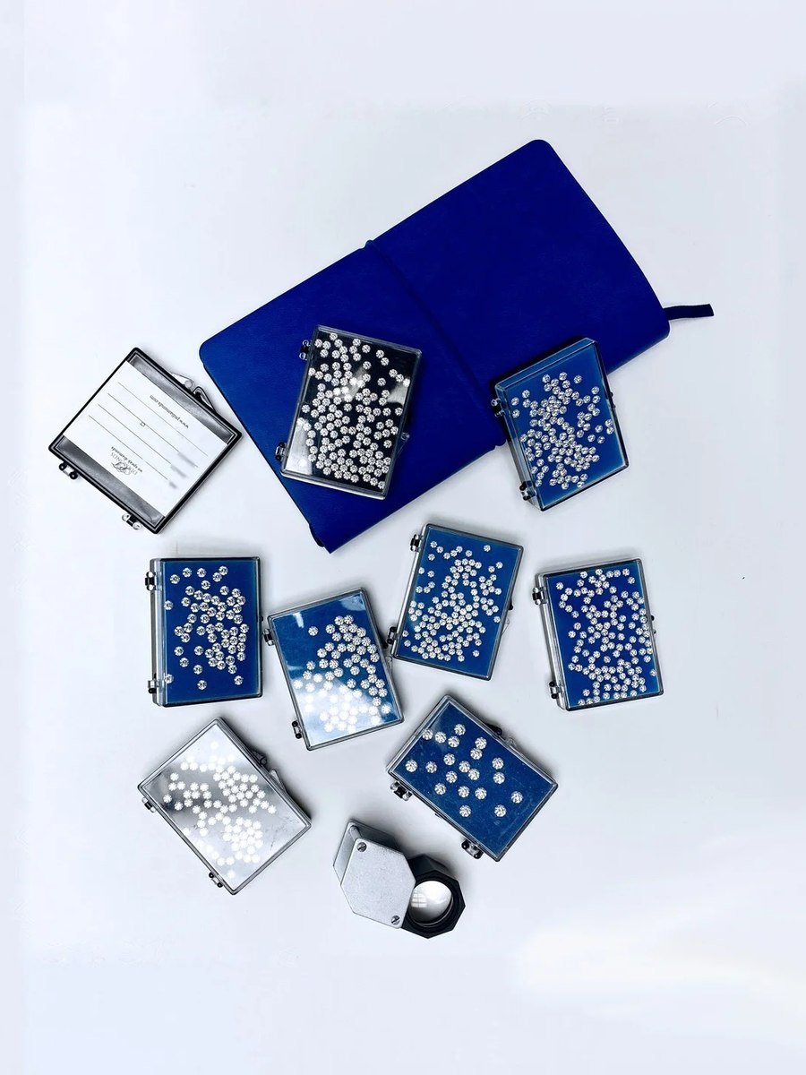 Loose Diamonds